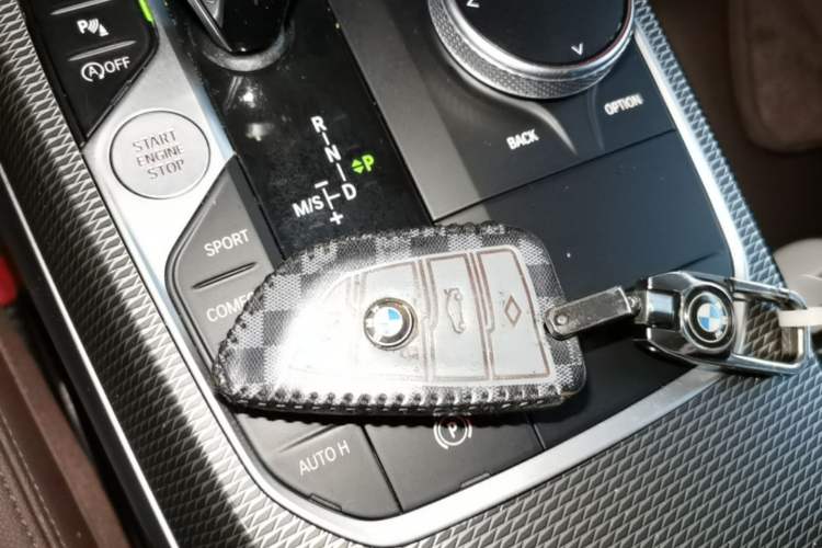Used BMW 3 Series 2021 325Li M Sport Shadowline Package Vehicle Key
