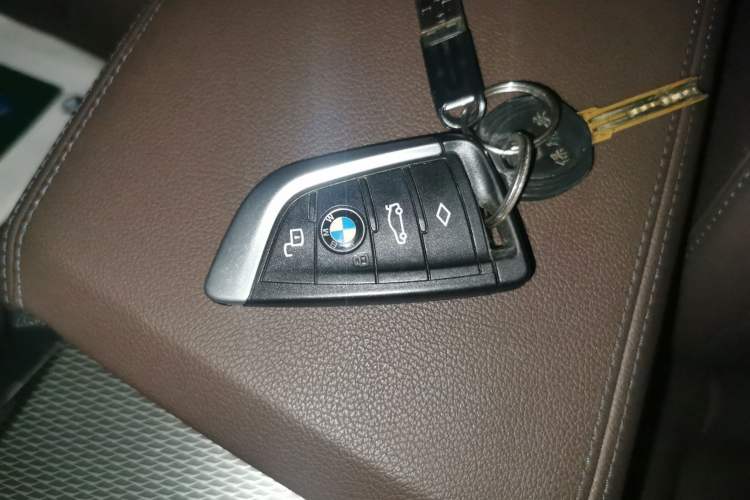 Used BMW 3 Series 2021 325i M Sport Night Edition package Vehicle Key