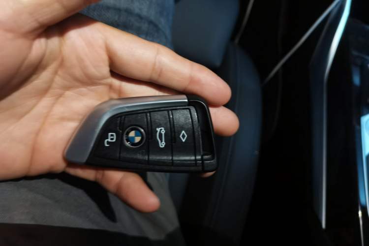 Used BMW 3 Series 2021 325Li M Sport Package Vehicle Key