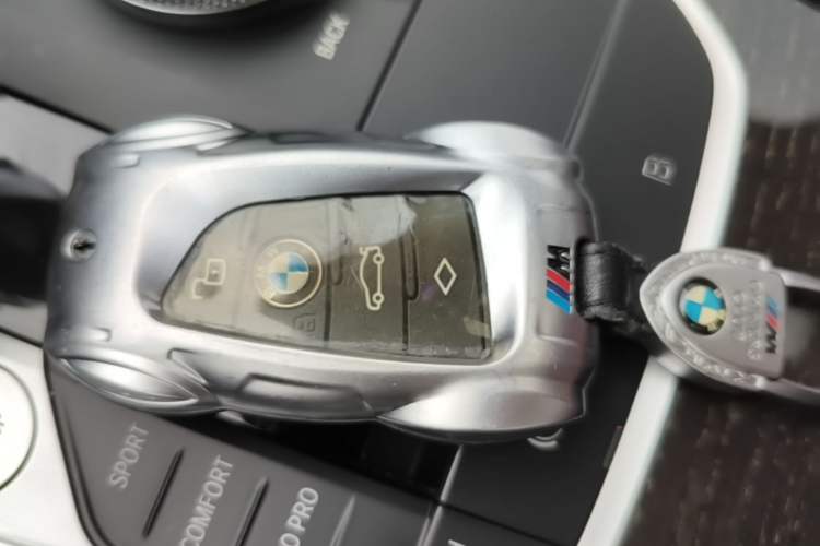 Used BMW 3 Series 2021 Restyled 325Li M Sport Package Vehicle Key