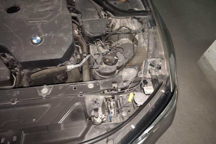 Used BMW 3 Series 2021 Second Facelift 325Li M Sport Package Engine Bay Left