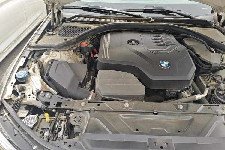 Used BMW 3 Series 2021 Restyled 325Li xDrive M Sport Package Engine Bay Right