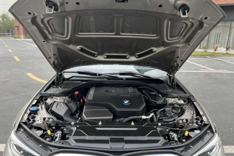 Used BMW 3 Series 2021 320Li M Sport Package Engine Bay