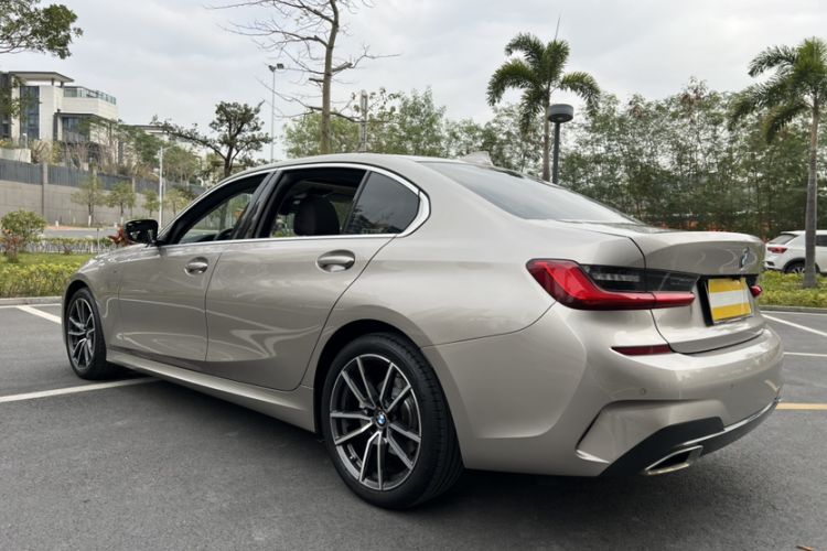 Used BMW 3 Series 2021 320Li M Sport Package Exterior 3