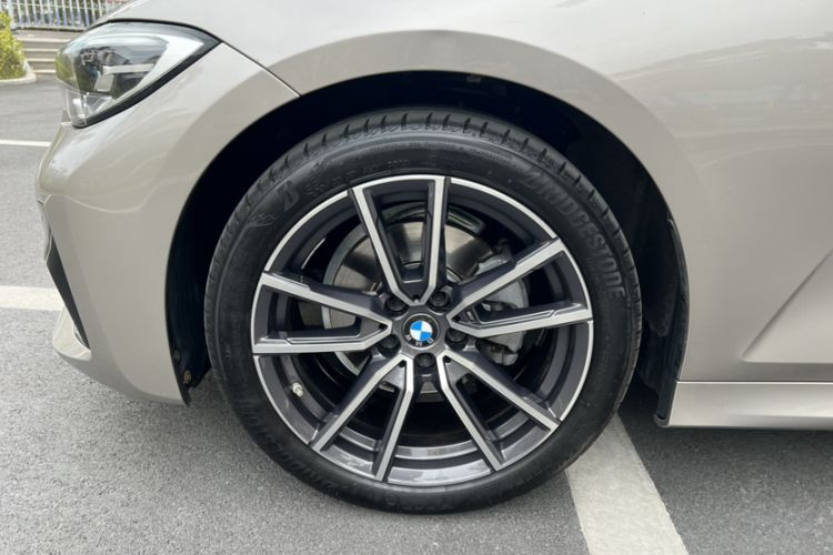 Used BMW 3 Series 2021 320Li M Sport Package Exterior 9