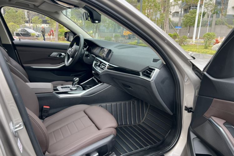 Used BMW 3 Series 2021 320Li M Sport Package Interior 1