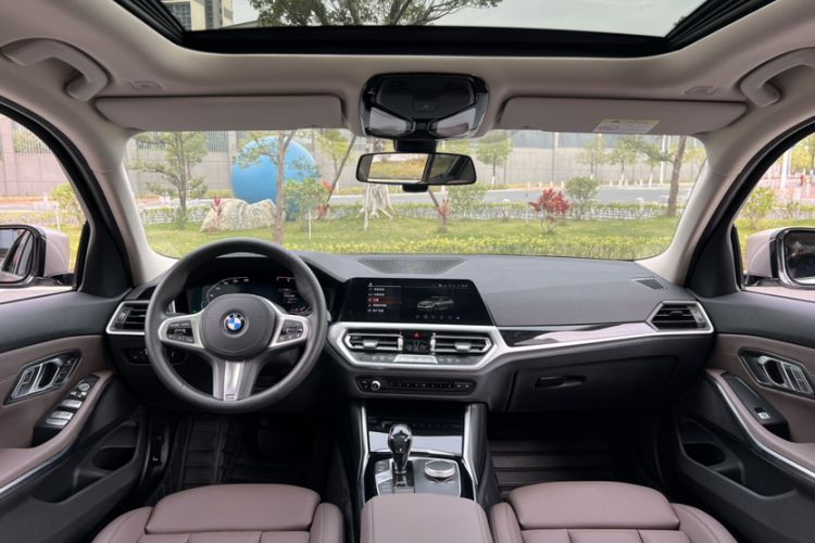 Used BMW 3 Series 2021 320Li M Sport Package Interior 7