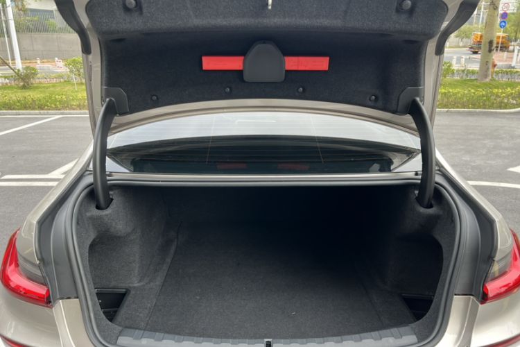Used BMW 3 Series 2021 320Li M Sport Package Trunk