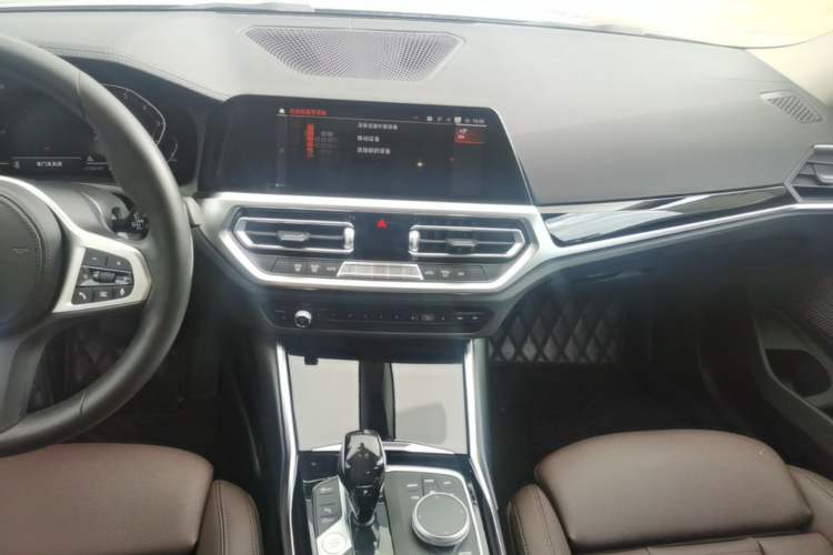 Used BMW 3 Series 2021 Second Facelift 320Li M Sport Package Audio And AC Panel