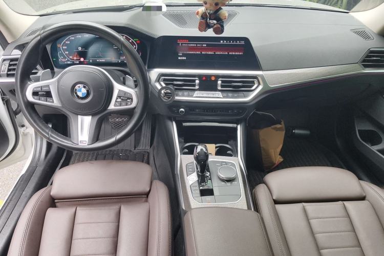 Used BMW 3 Series 2021 Second Facelift 330i M Sport Night Edition Package Center Console