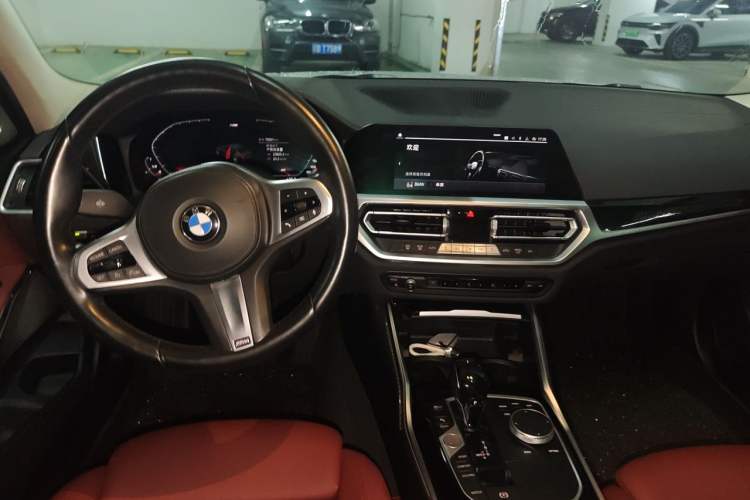 Used BMW 3 Series 2021 Second Facelift 320Li M Sport Package Center Console