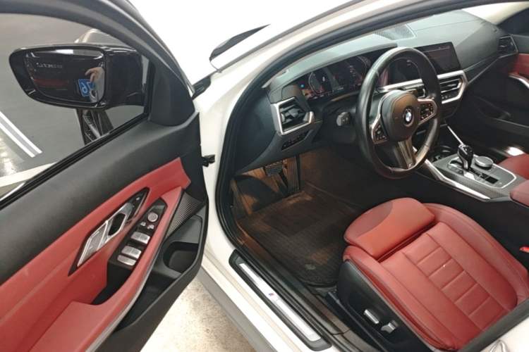 Used BMW 3 Series 2021 320Li M Sport Package Driver Seat