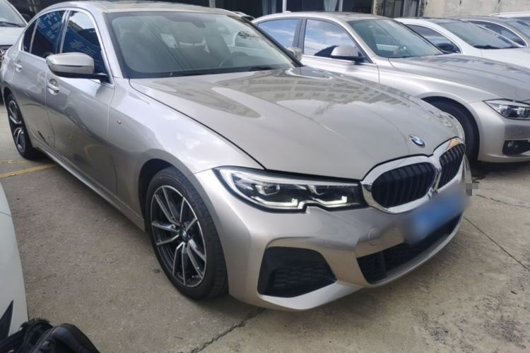 Used BMW 3 Series 2021 Second Facelift 320Li M Sport Package Front Right 45 Deg