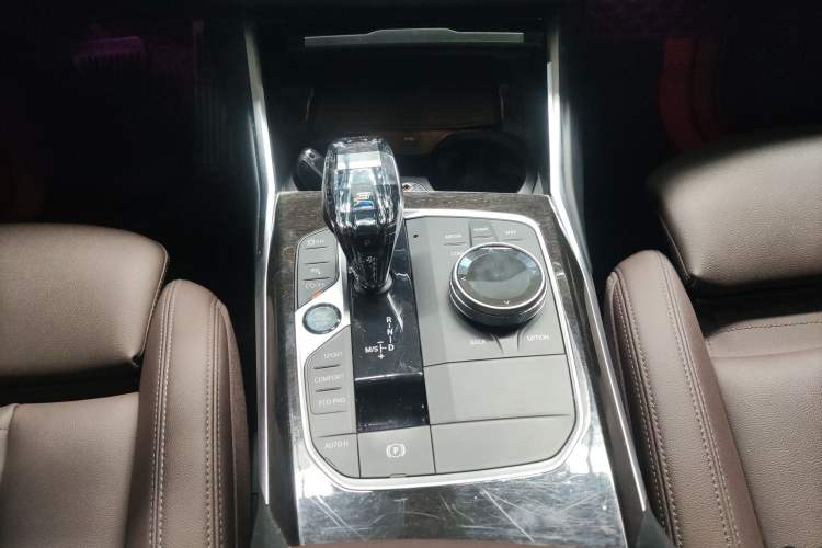 Used BMW 3 Series 2021 325Li M Sport Package Gear Lever
