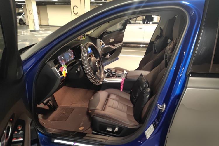 Used BMW 3 Series 2021 325Li M Sport Package Left Front Seat