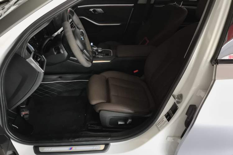 Used BMW 3 Series 2021 Second Facelift 325i M Sport Package Left Front Seat