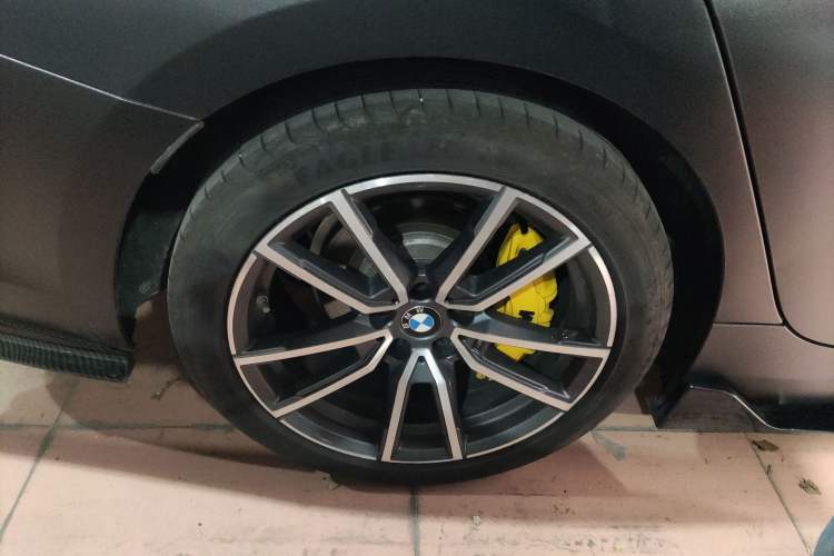 Used BMW 3 Series 2021 325Li M Sport Package Right Rear Wheel Hub