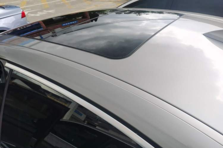 Used BMW 3 Series 2021 Second Facelift 320Li M Sport Package Roof