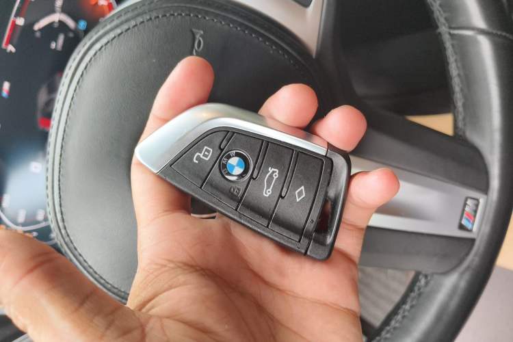 Used BMW 3 Series 2021 Second Facelift 330i M Sport Night Edition Package Vehicle Key