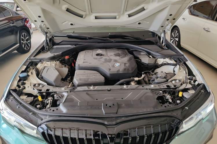 Used BMW 3 Series 2021 Restyled 325Li M Sport Package Engine Bay