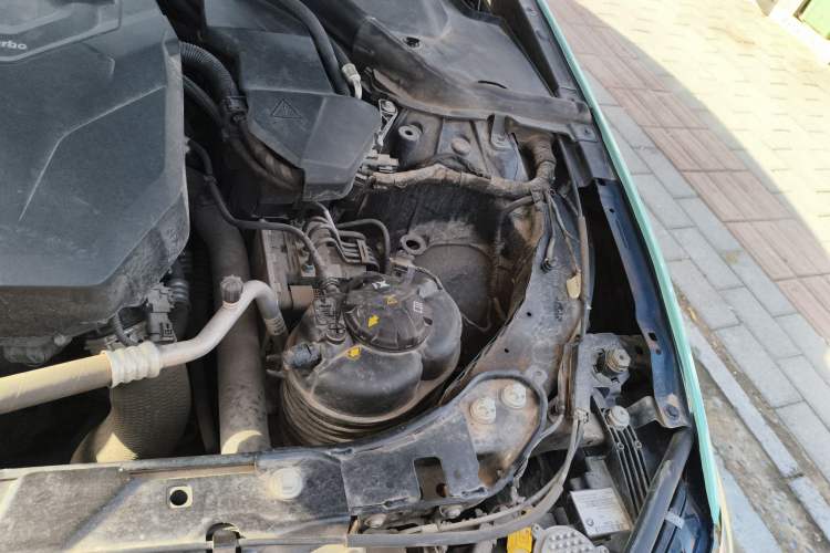 Used BMW 3 Series 2021 Second Facelift 325Li M Sport Night Edition Package Engine Bay Left