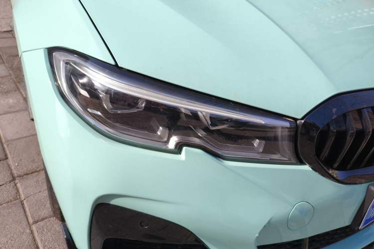 Used BMW 3 Series 2021 Second Facelift 325Li M Sport Night Edition Package Right Front Headlight