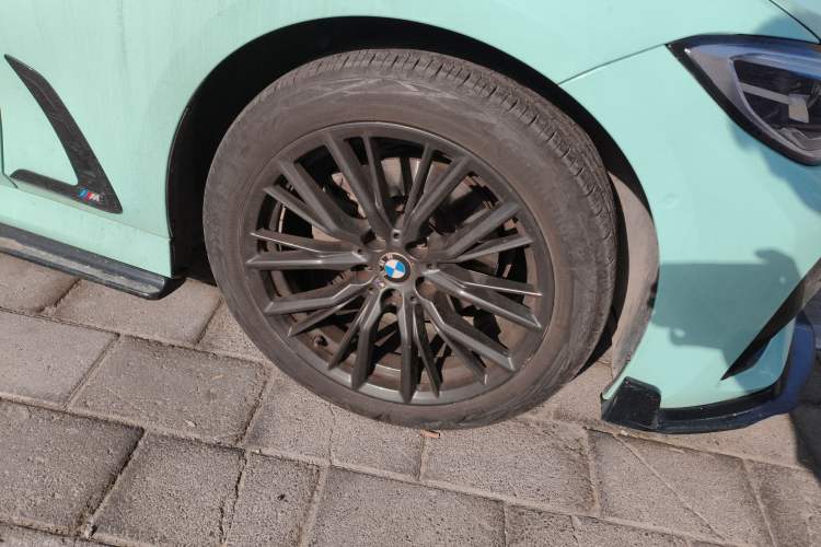 Used BMW 3 Series 2021 Second Facelift 325Li M Sport Night Edition Package Right Front Wheel Hub