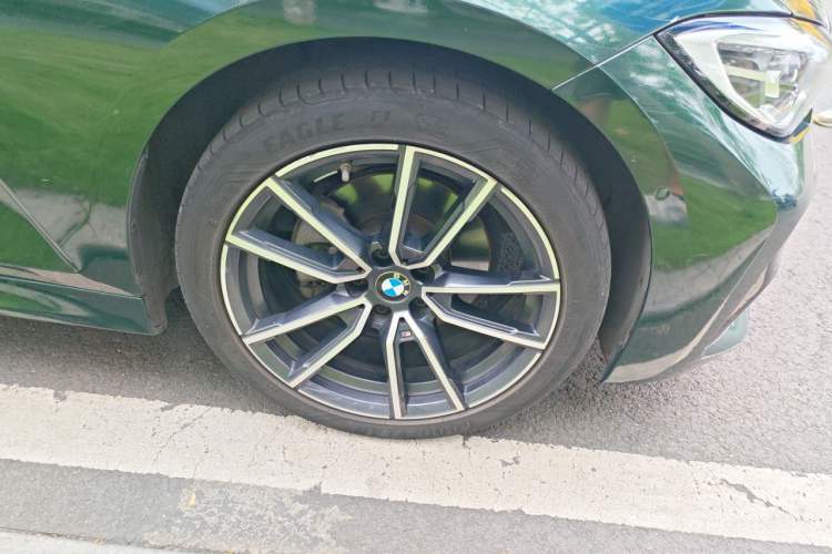 Used BMW 3 Series 2021 Restyled 325Li M Sport Package Right Front Wheel Hub