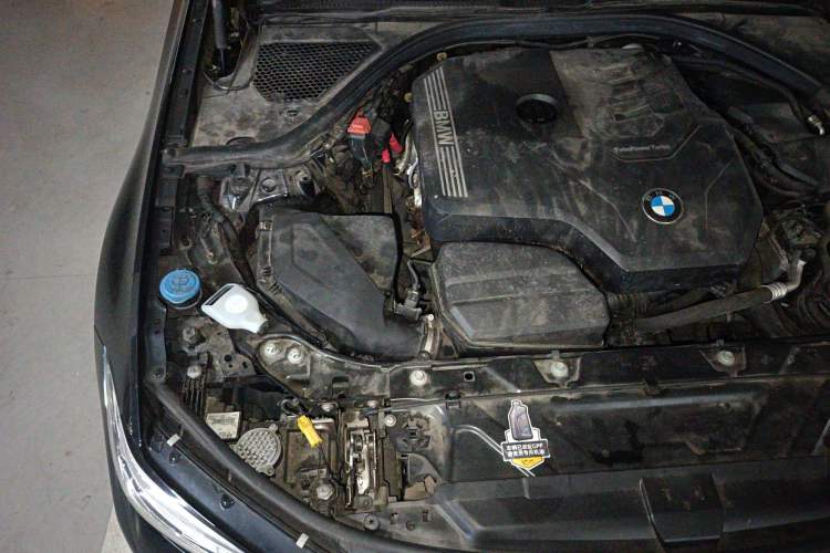Used BMW 3 Series 2021 325i M Sport Night Edition package Engine Bay Right