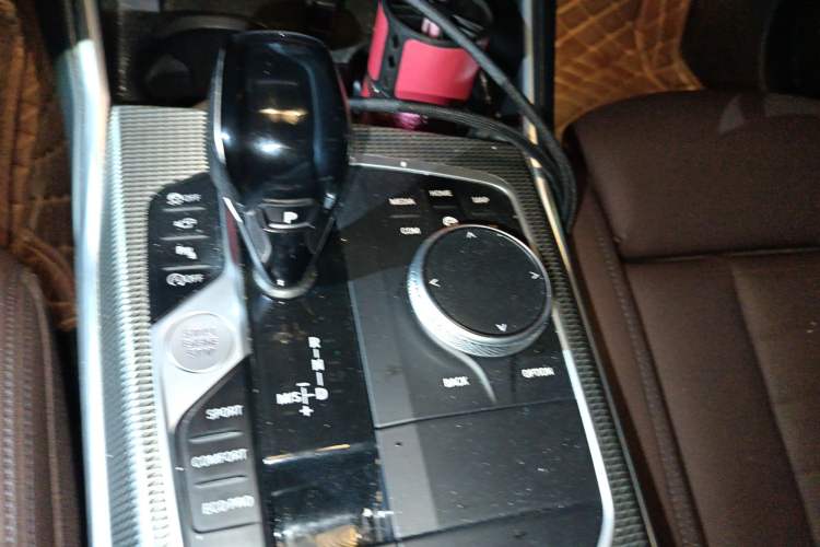 Used BMW 3 Series 2021 325i M Sport Night Edition package Gear Lever