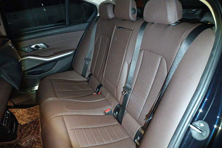 Used BMW 3 Series 2021 325i M Sport Night Edition package Left Rear Seat