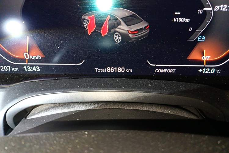 Used BMW 3 Series 2021 325i M Sport Night Edition package Odometer Close Up
