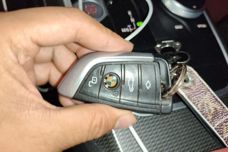 Used BMW 3 Series 2021 Facelifted 325Li M Sport Night Edition Package Vehicle Key