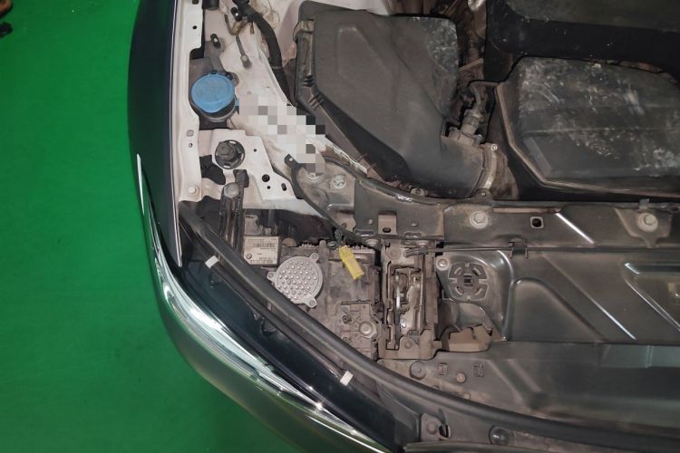 Used BMW 3 Series 2021 Second Facelift 325Li M Sport Package Engine Bay Right