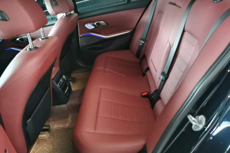 Used BMW 3 Series 2021 Restyled 325i M Sport Night Edition Package Left Rear Seat
