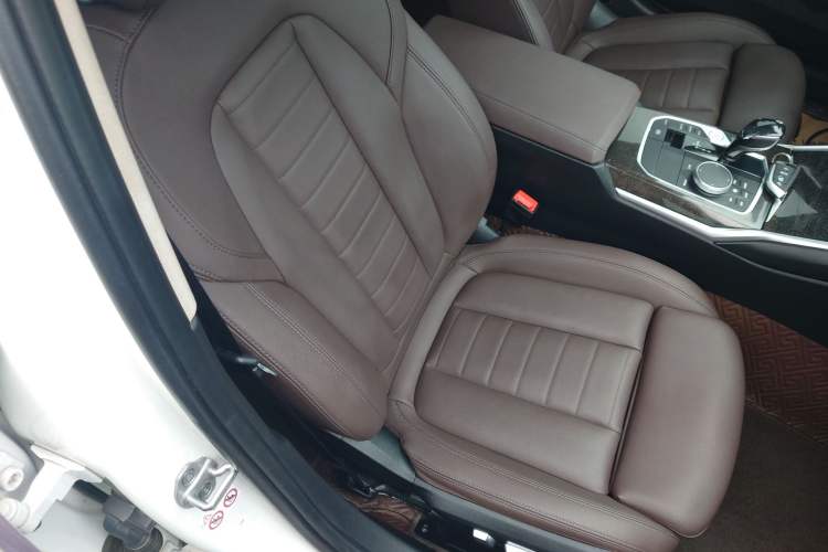 Used BMW 3 Series 2021 325Li M Sport Package Right Front Seat