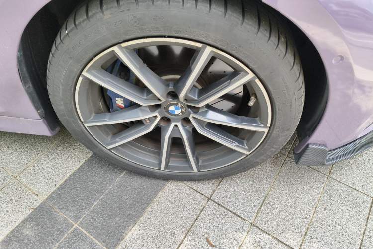 Used BMW 3 Series 2021 Restyled 325Li M Sport Package Right Front Wheel Hub