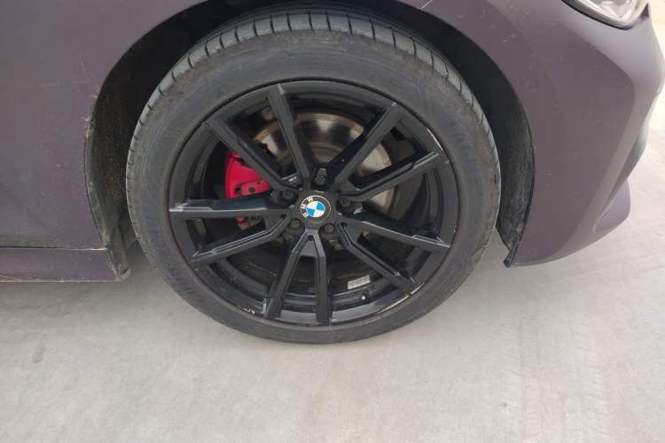 Used BMW 3 Series 2021 Restyled 325Li M Sport Package Right Front Wheel Hub