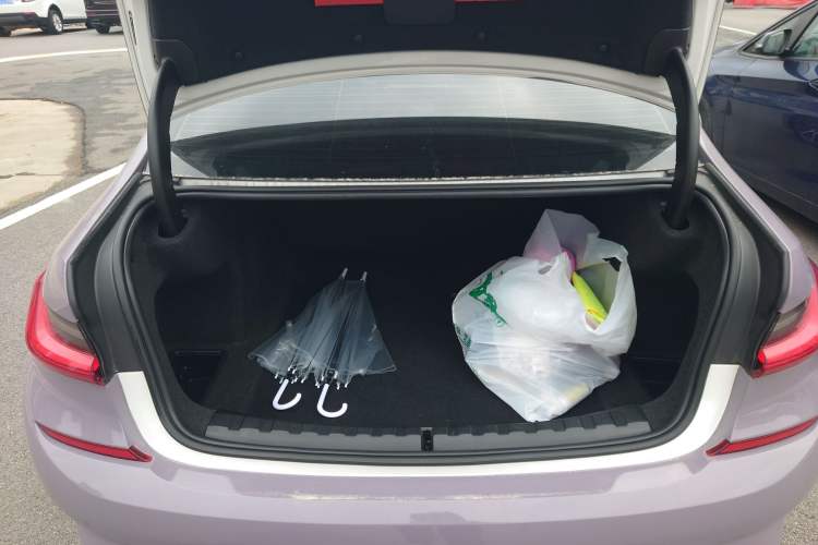 Used BMW 3 Series 2021 325Li M Sport Package Trunk