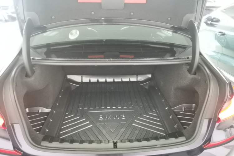 Used BMW 3 Series 2021 Restyled 325i M Sport Night Edition Package Trunk