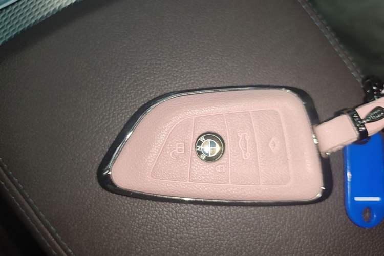 Used BMW 3 Series 2021 325Li M Sport Shadowline Package Vehicle Key