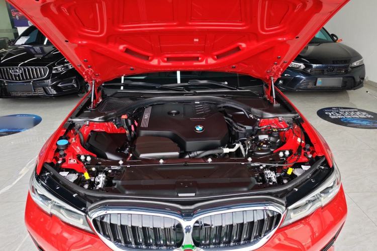Used BMW 3 Series 2021 320i Sport Package Engine Bay