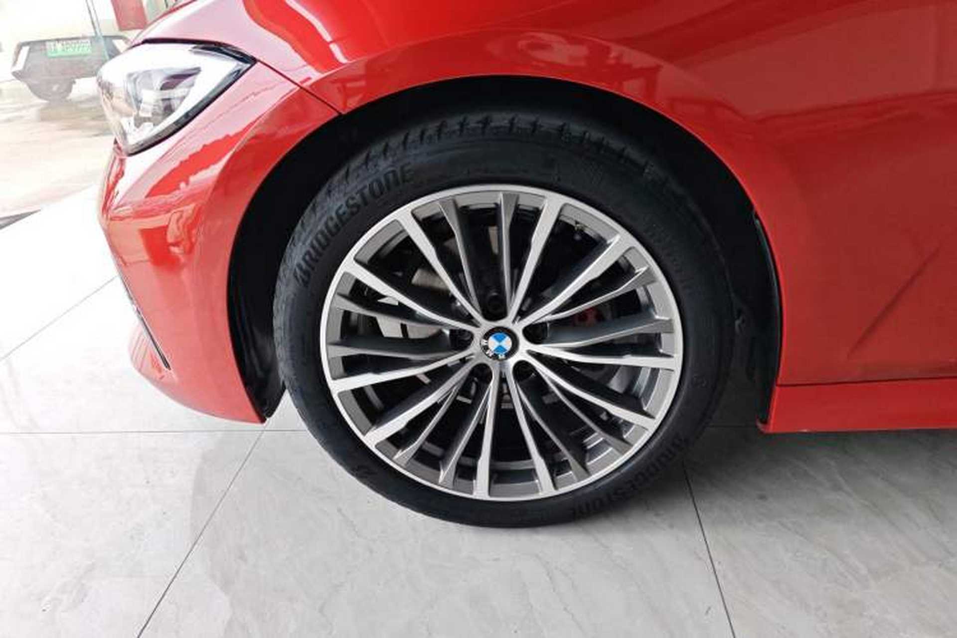 Used BMW 3 Series 2021 320i Sport Package Exterior 4