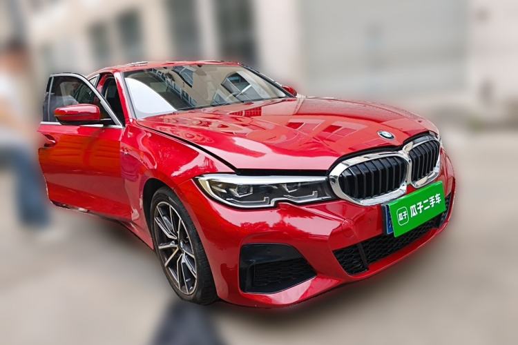 Used BMW 3 Series 2021 320Li M Sport Package Front Right 45 Deg