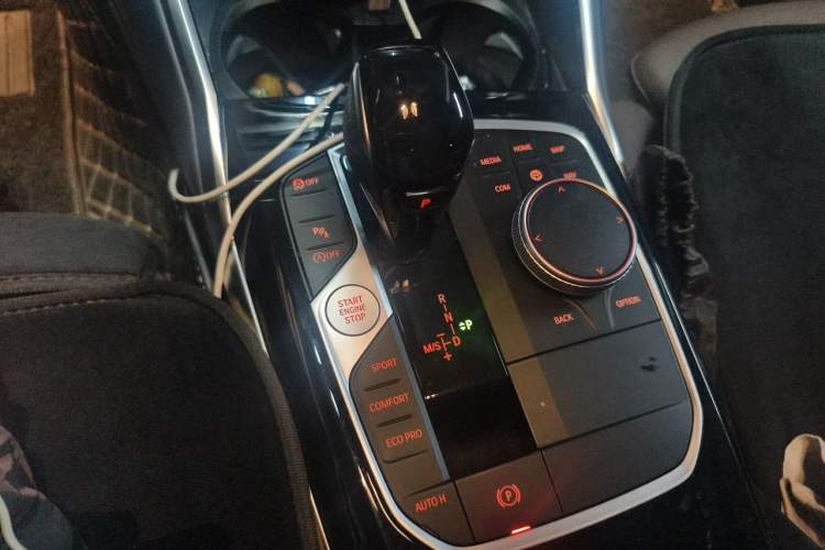 Used BMW 3 Series 2021 320i Sport Package Gear Lever
