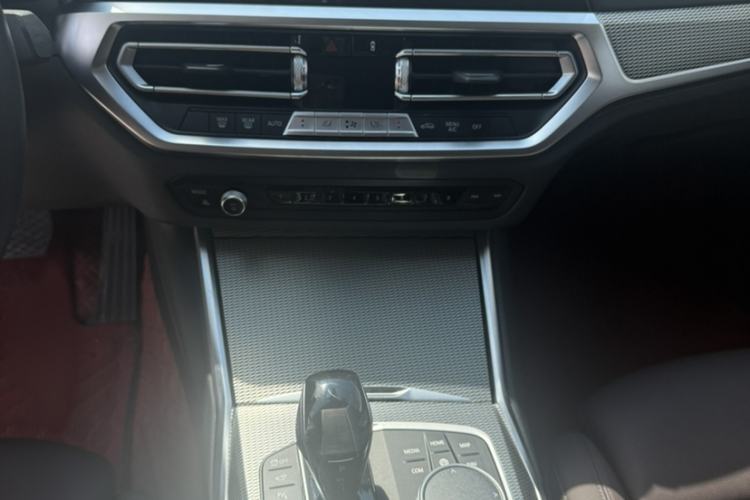 Used BMW 3 Series 2021 Second Facelift 325Li M Sport Night Edition Package Interior 2