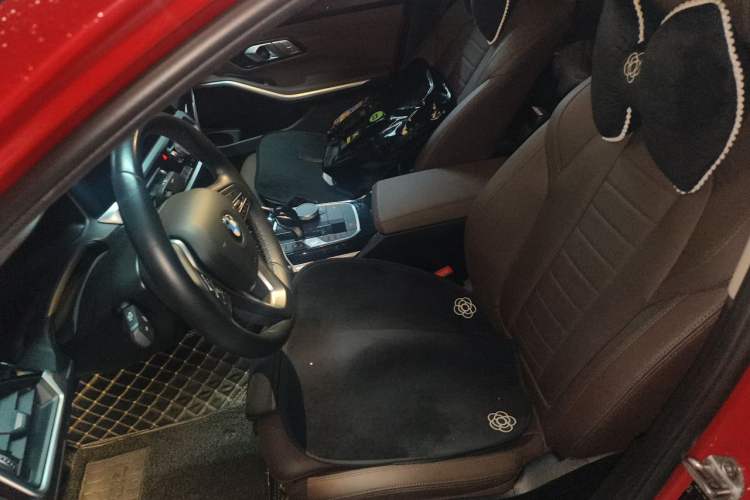 Used BMW 3 Series 2021 320i Sport Package Left Front Seat