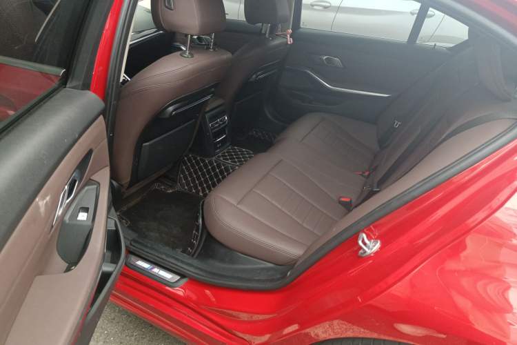 Used BMW 3 Series 2021 Restyled 325Li M Sport Package Left Rear Seat