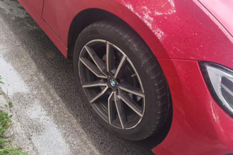 Used BMW 3 Series 2021 320Li M Sport Package Right Front Wheel Hub