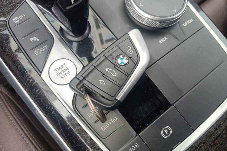 Used BMW 3 Series 2021 Restyled 325Li M Sport Package Vehicle Key